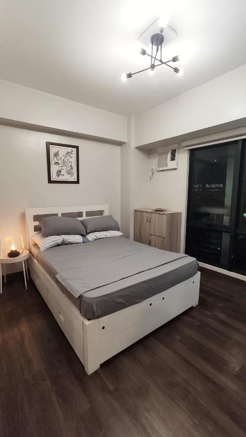 Resort Living Condominium Unit In Metro Manila Exterior photo